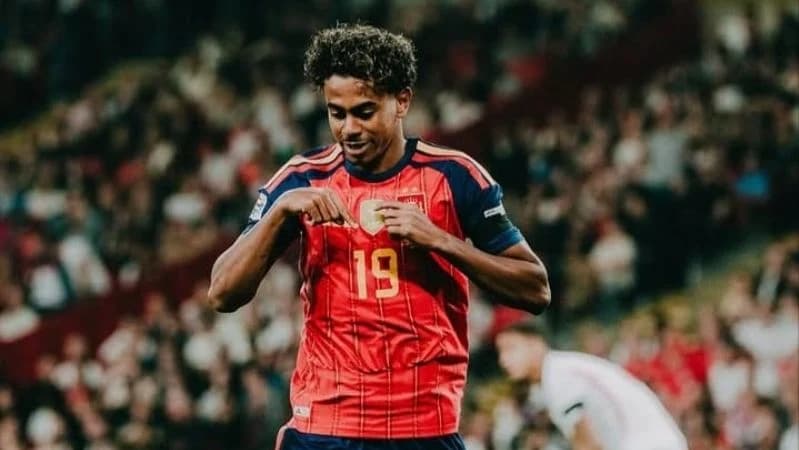 Winger Spanyol usai mencetak gol ke gawang Timnas Inggris dalam Grup 3 Liga A UEFA Nations League di Stadion Wembley, London. Winger Spanyol usai mencetak gol ke gawang Timnas Inggris dalam Grup 3 Liga A UEFA Nations League di Stadion Wembley, London.