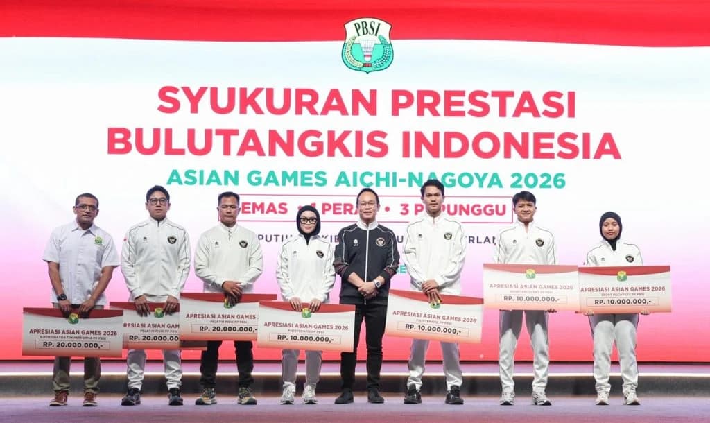 Pemberian bonus kepada para atlet bulutangkis oleh PB-PBSI. (Sumber: pbsi.id) Pemberian bonus kepada para atlet bulutangkis oleh PB-PBSI. (Sumber: pbsi.id)