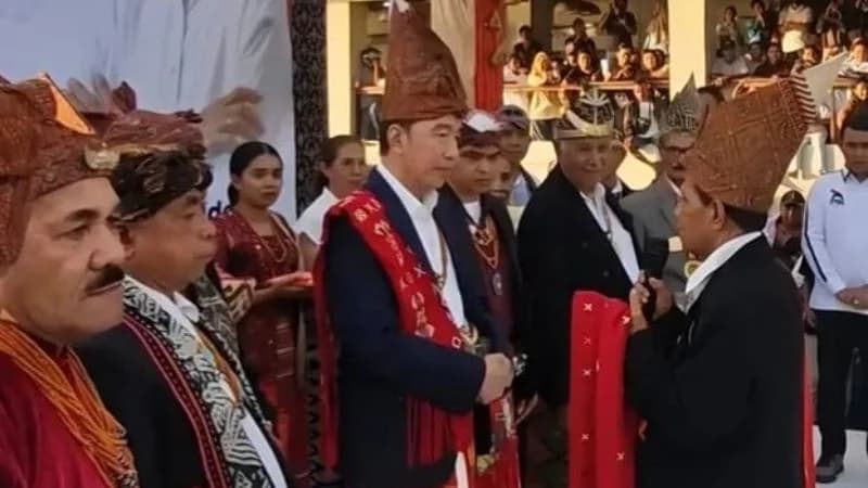 Presiden RI ke-7 Joko Widodo atau Jokowi saat di NTT. Presiden RI ke-7 Joko Widodo atau Jokowi saat di NTT.
