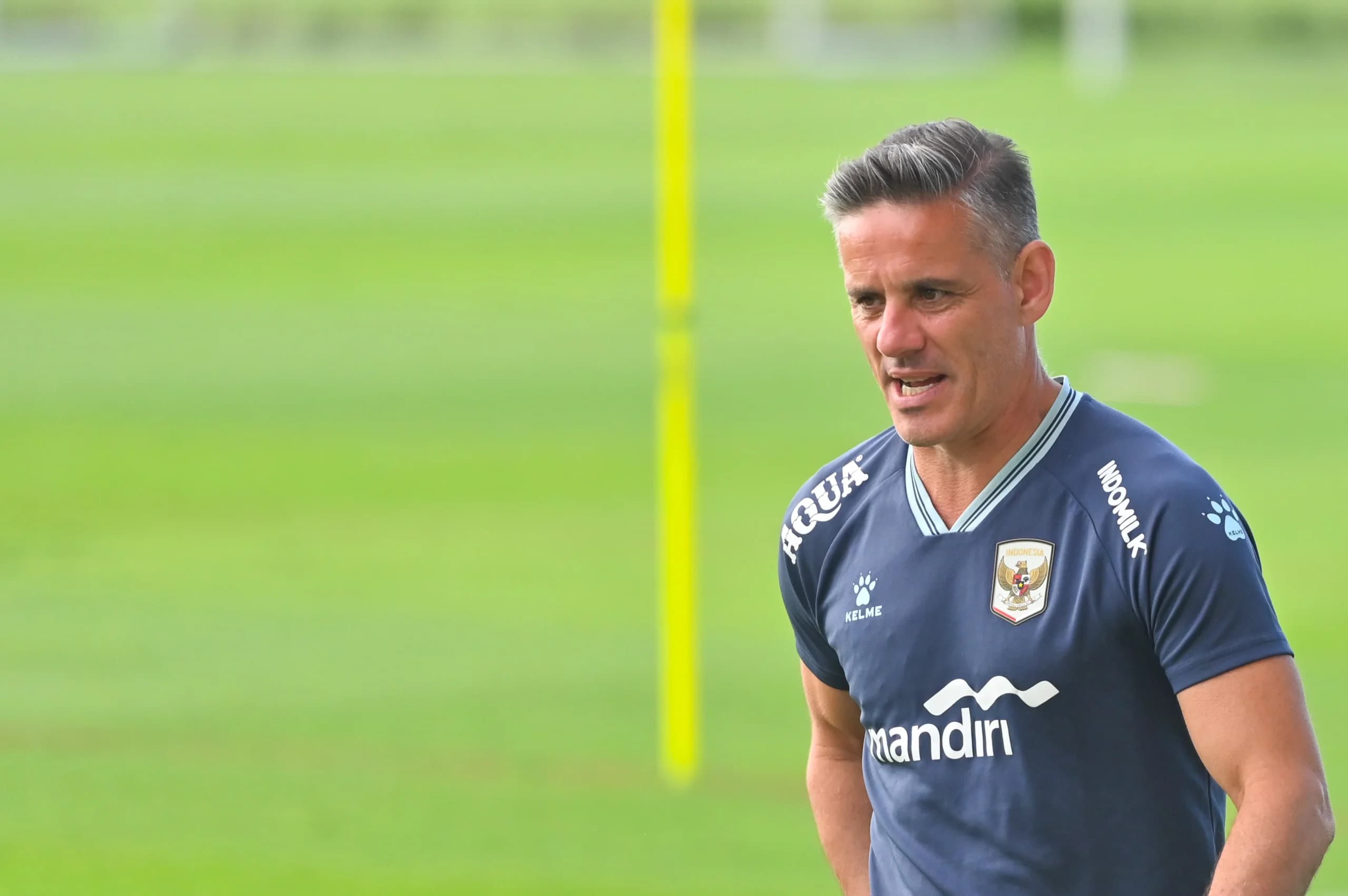 Pelatih Timnas Indonesia John Herdman memimpin sesi latihan di Training Center Bali United, Pantai Purnama, Gianyar, Bali Pelatih Timnas Indonesia John Herdman memimpin sesi latihan di Training Center Bali United, Pantai Purnama, Gianyar, Bali