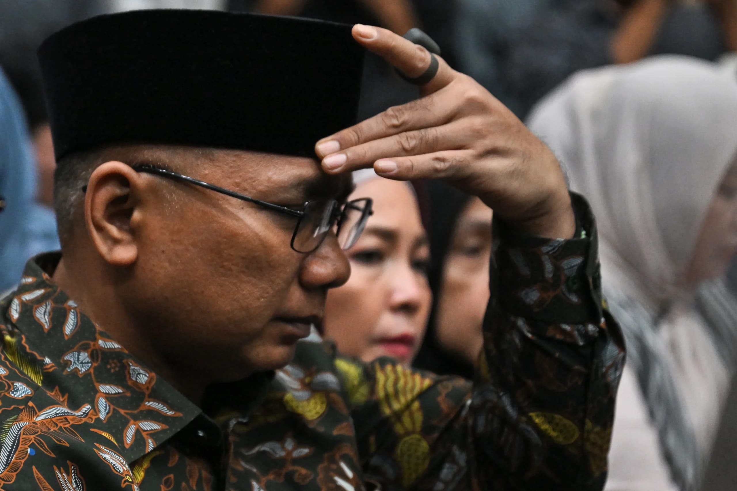 Terdakwa kasus dugaan korupsi kuota haji Yaqut Cholil Qoumas bersiap untuk menjalani sidang pembacaan dakwaan di Pengadilan Tipikor, Jakarta, Selasa (11/8/2026). Terdakwa kasus dugaan korupsi kuota haji Yaqut Cholil Qoumas bersiap untuk menjalani sidang pembacaan dakwaan di Pengadilan Tipikor, Jakarta, Selasa (11/8/2026).