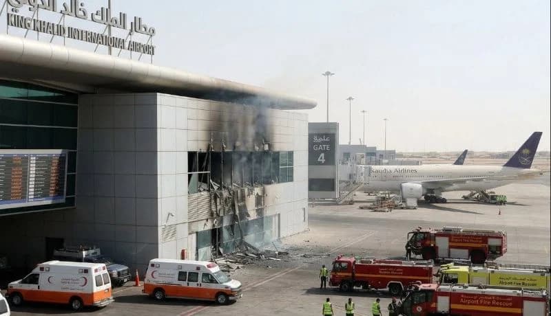Serangan kelompok Houthi ke Bandara King Khalid International. Serangan kelompok Houthi ke Bandara King Khalid International.